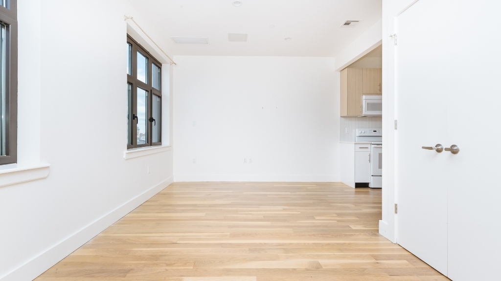 818 Lexington Avenue - Photo 3