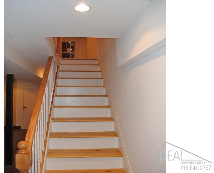 785 Greene Avenue - Photo 2