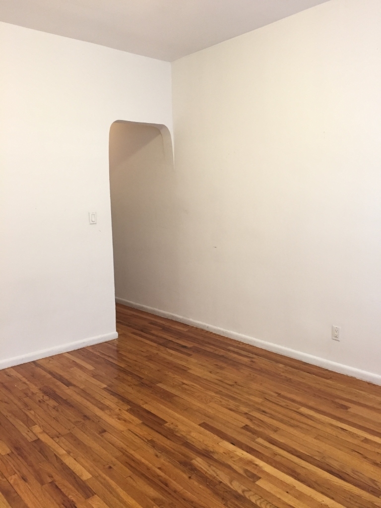 1505 Lexington Ave - Photo 1