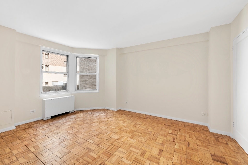 69 5th Avenue - Photo 2