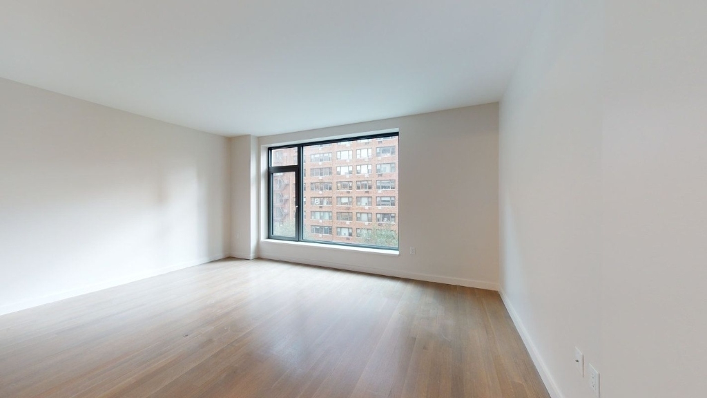 515 East 86th Street - Photo 2