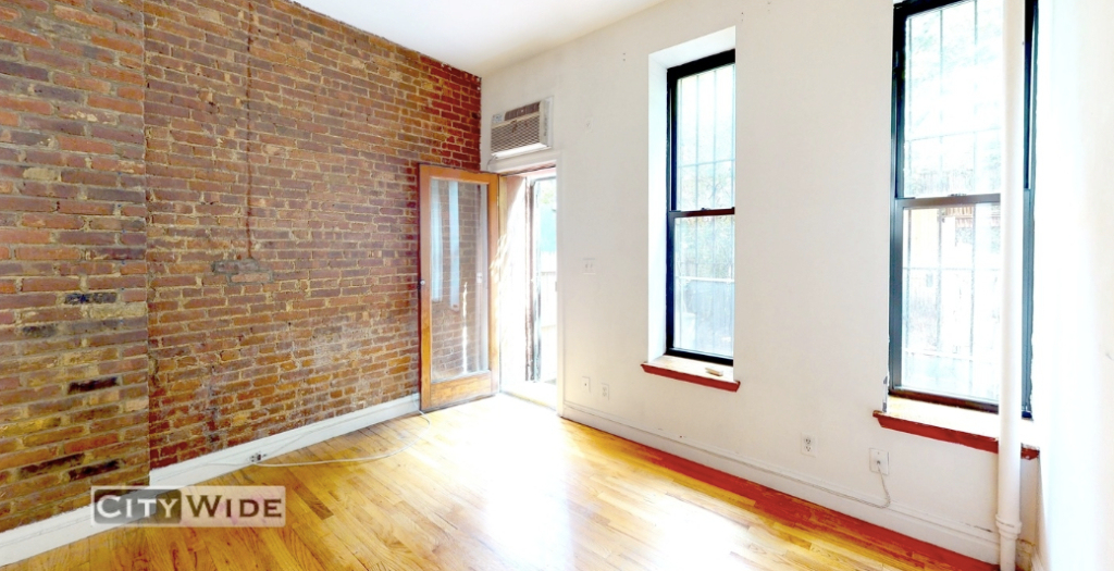 320 East 93rd - Photo 2