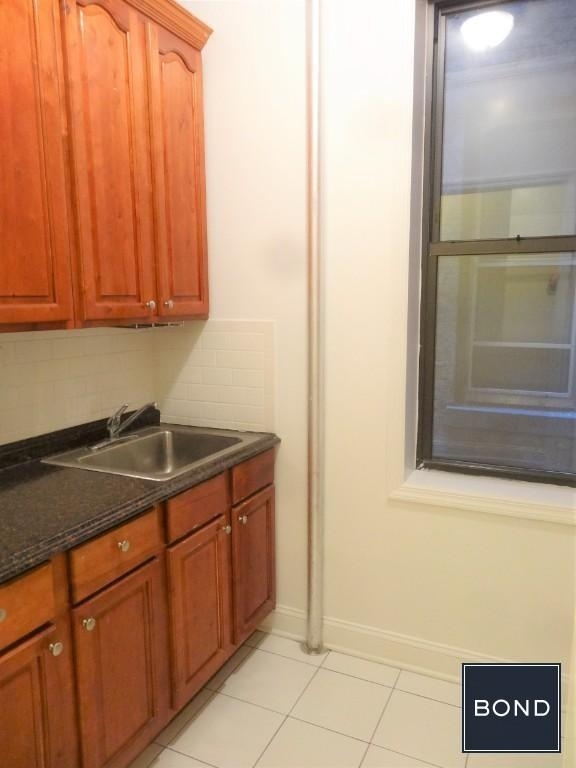 228 East 36th Street - Photo 2