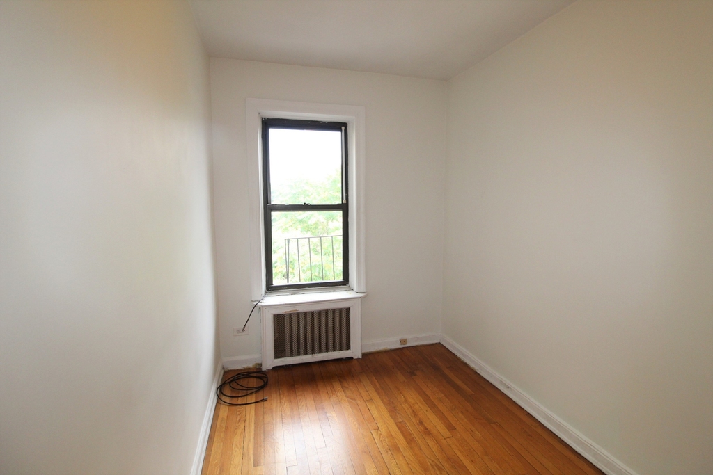 86 7th Avenue - Photo 1