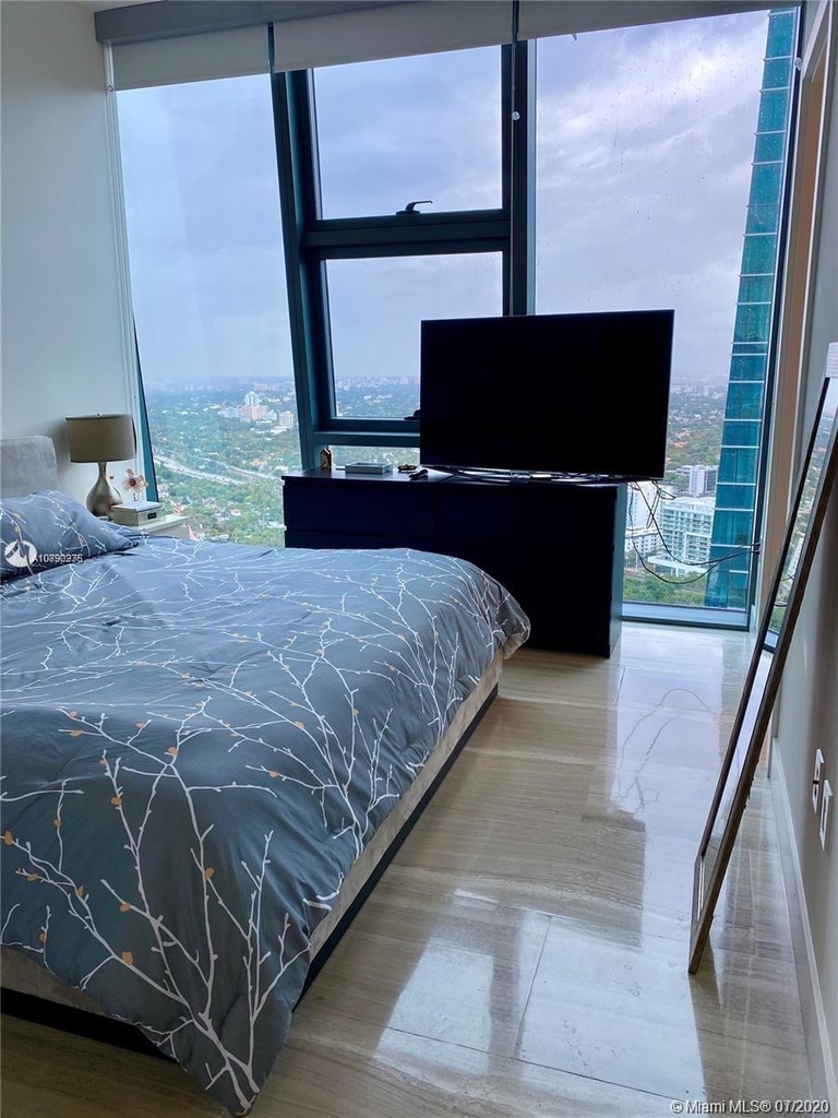 1451 Brickell Ave - Photo 8