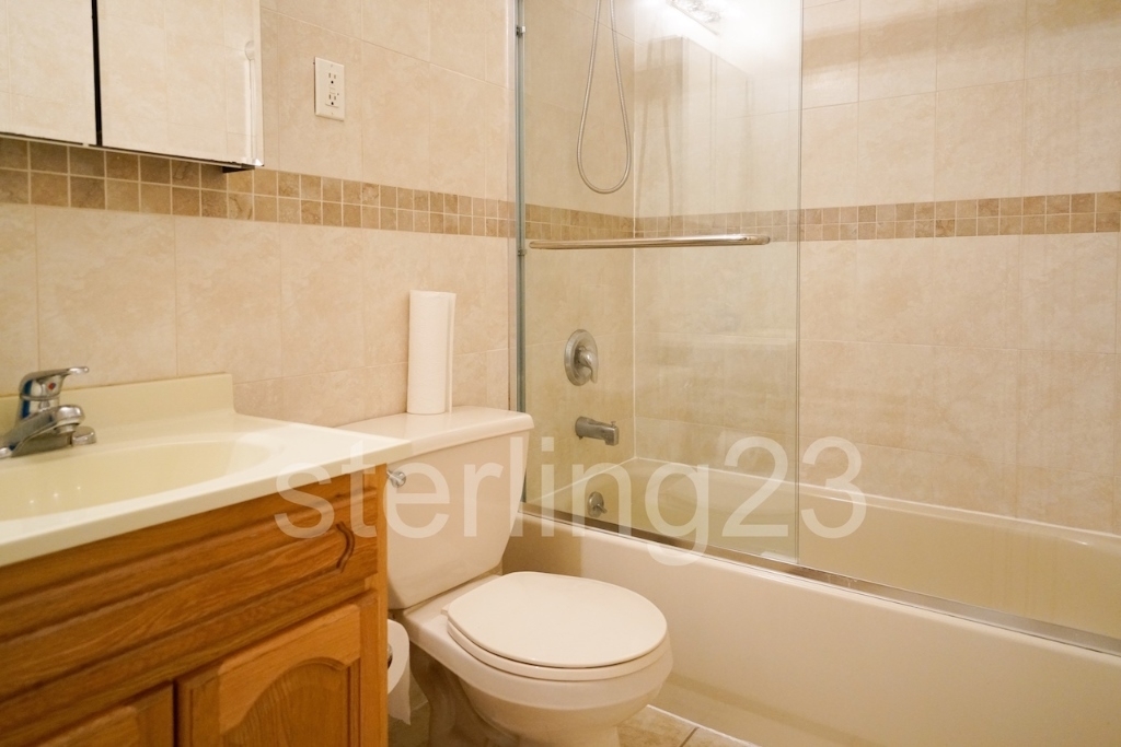 35-9 28th Avenue - Photo 5