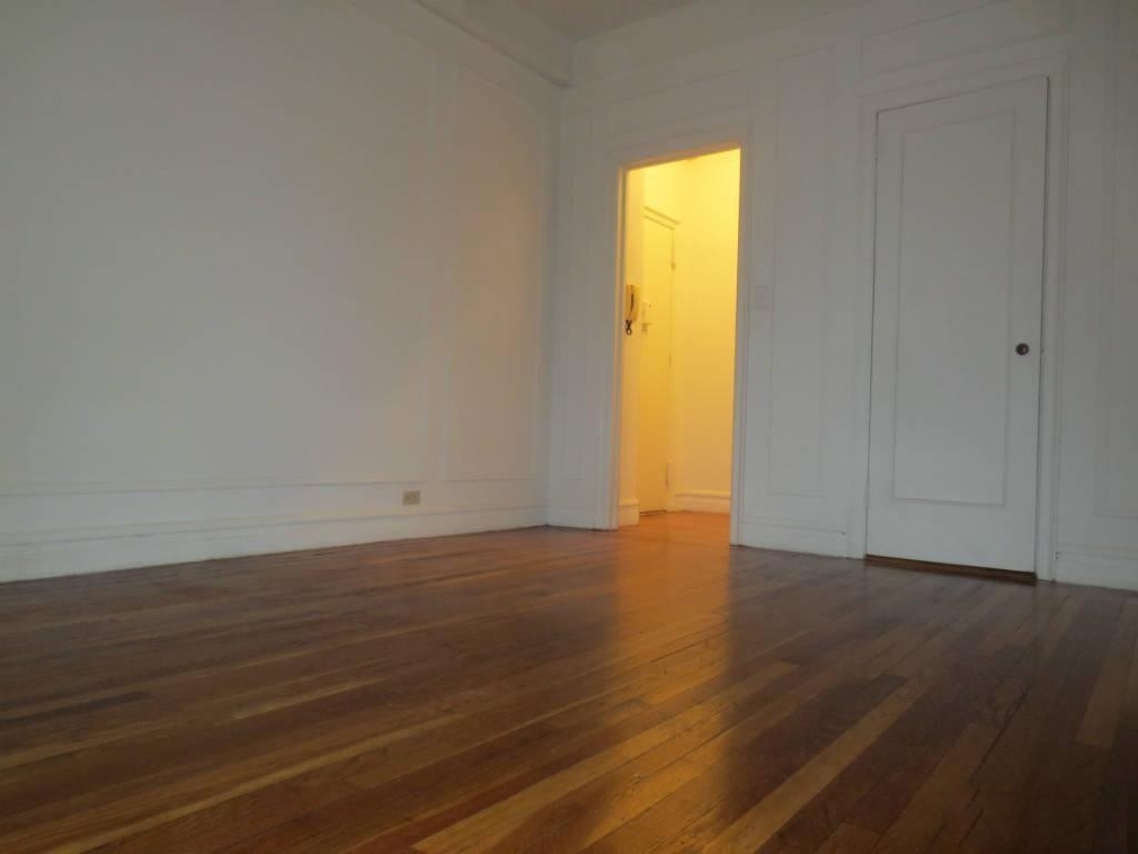 208 West 23rd Street - Photo 1