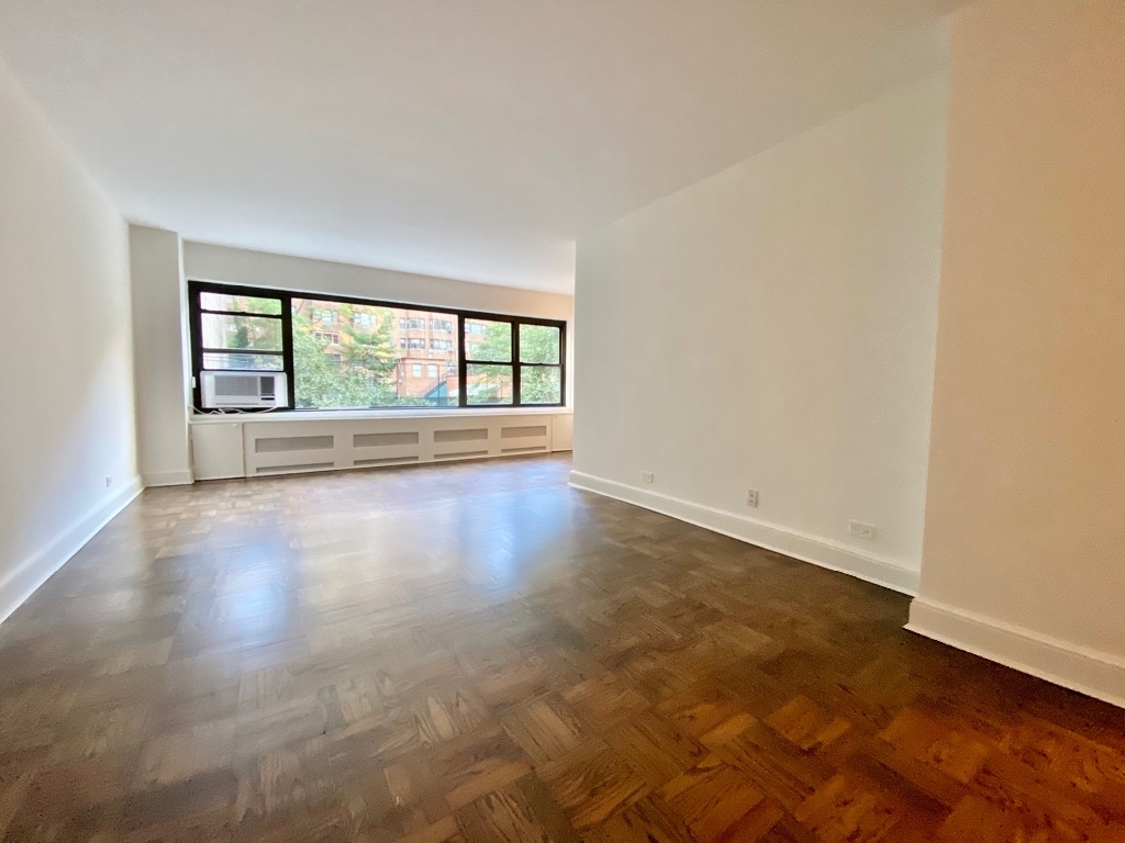 55 st 1 Avenue - Photo 1