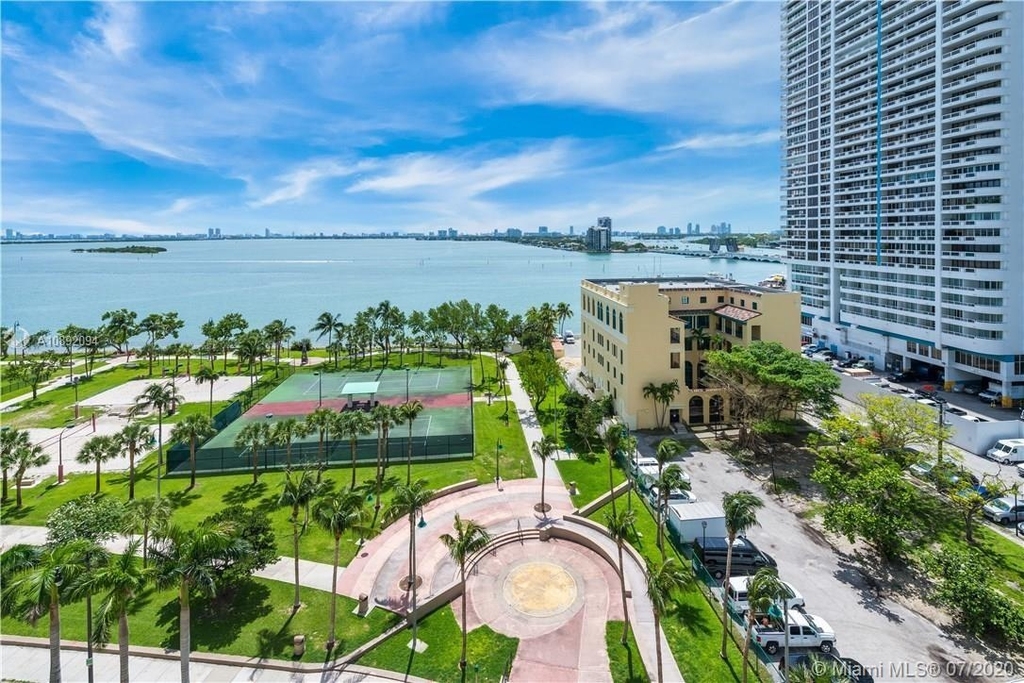 1750 N Bayshore Dr - Photo 11