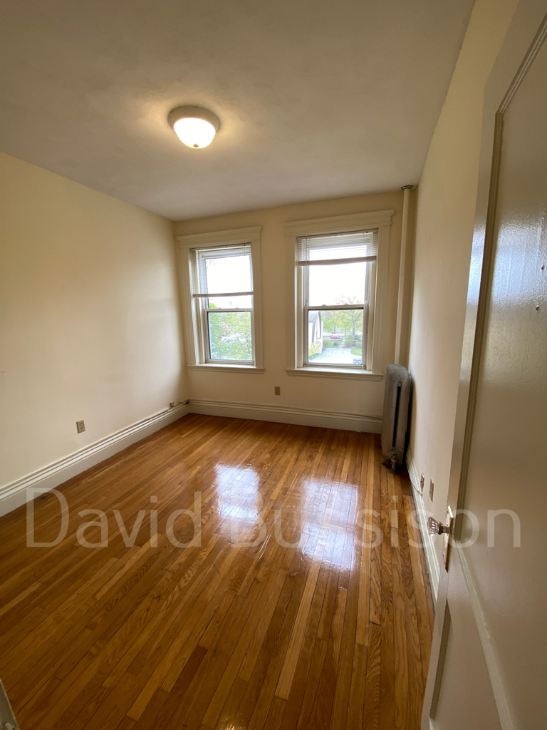 100 Queensberry St. - Photo 5