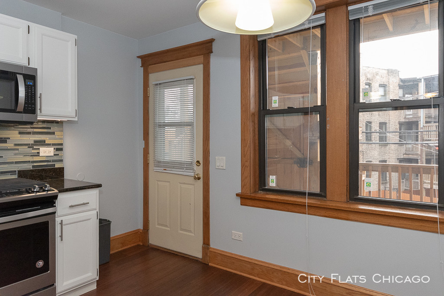 3712 N. Clark - Photo 4