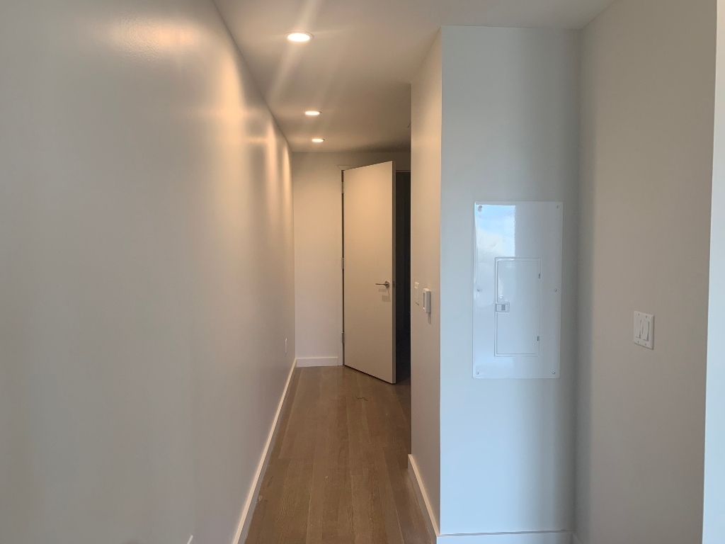 515 East 86th Street - Photo 2