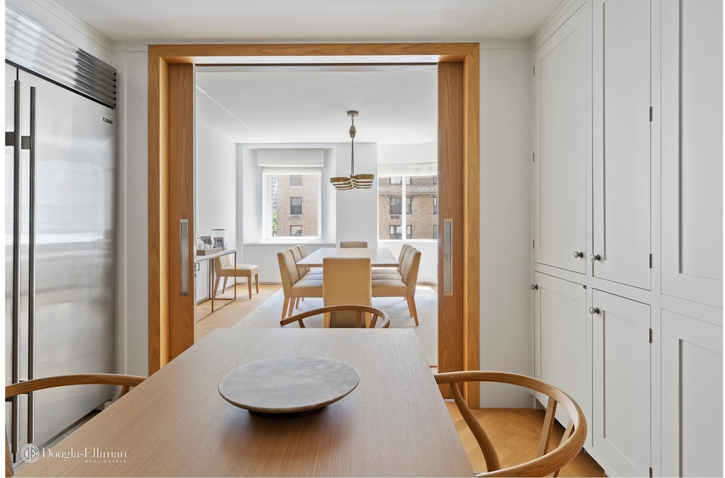 530 Park Avenue - Photo 9