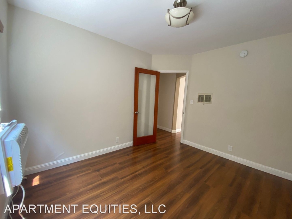 930 Everett Street - Photo 2