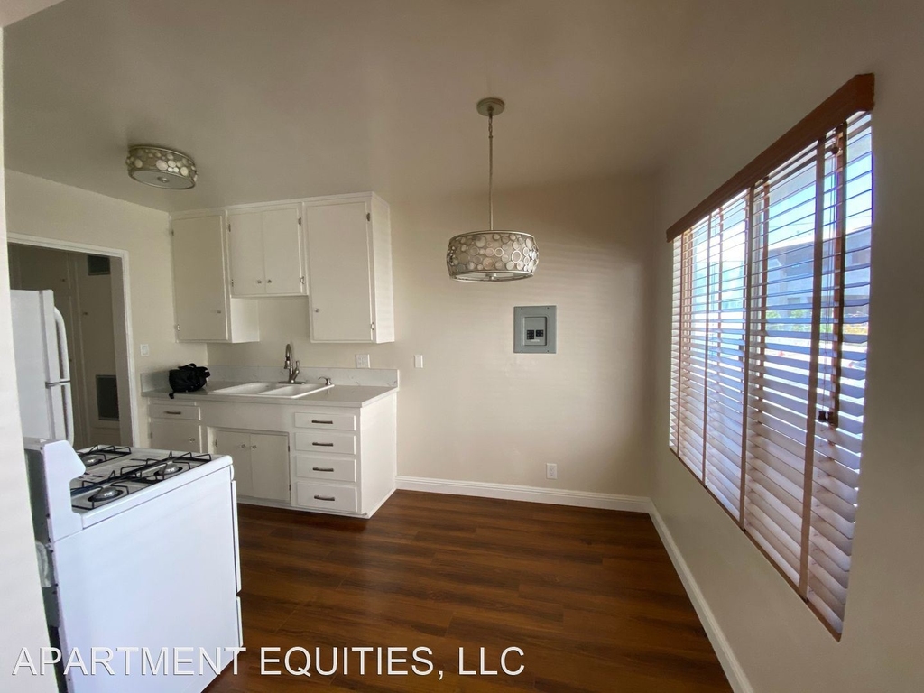 930 Everett Street - Photo 14