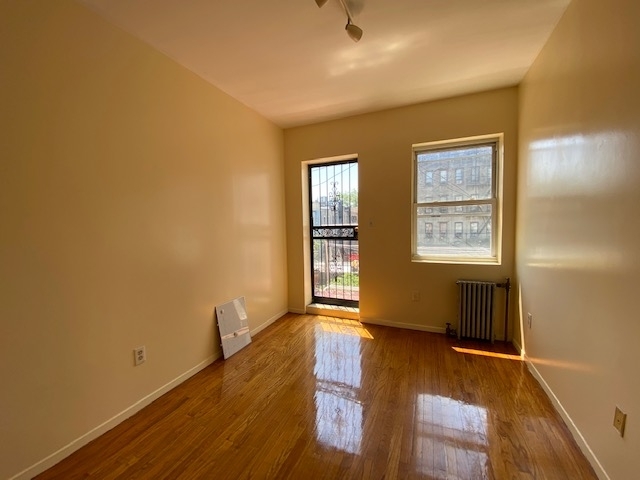 546 St Marks Avenue - Photo 2