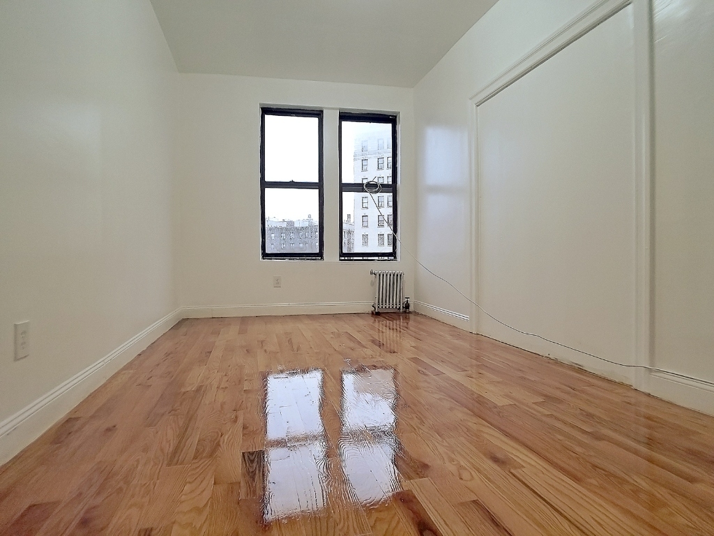 600 West 157th Street - Photo 8