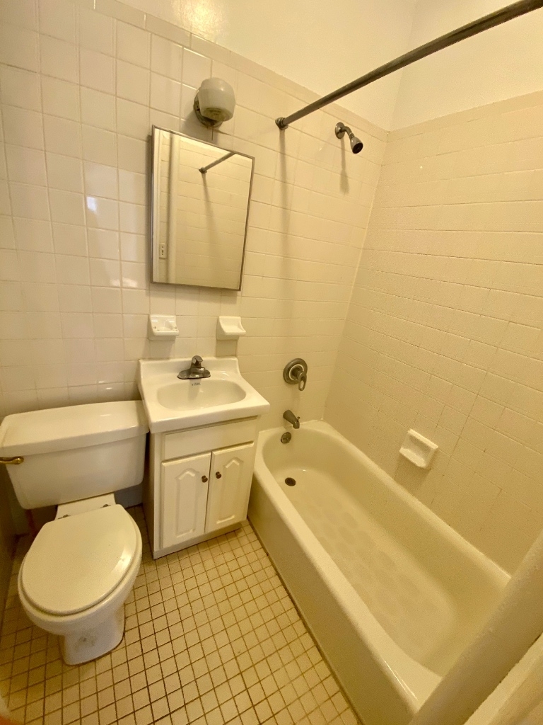 169 East 92nd Street - Photo 4