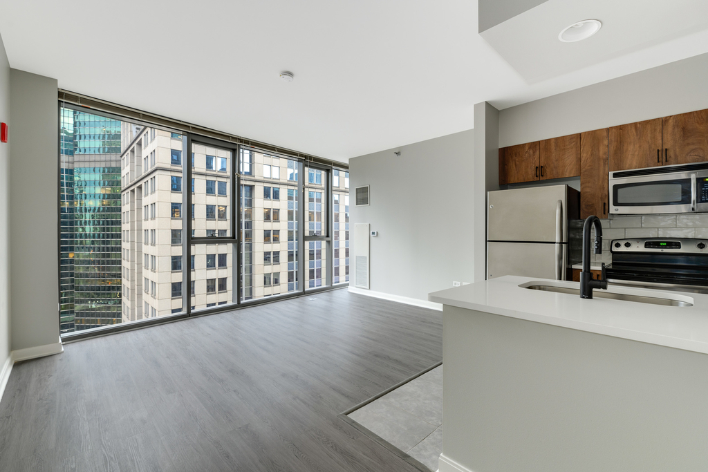 210 North Wells Street - Photo 3