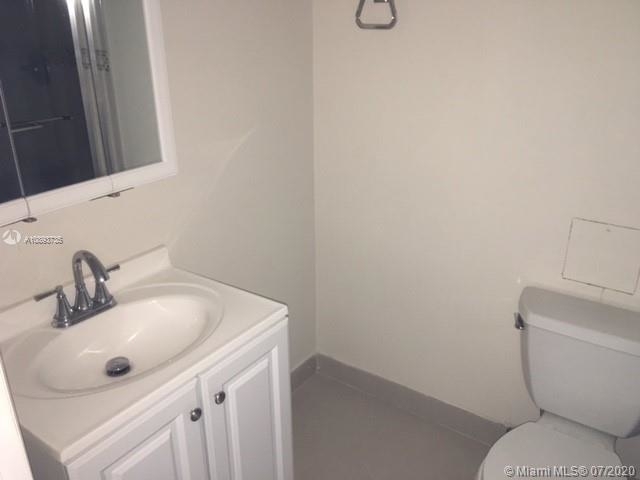 6039 Collins Ave - Photo 8
