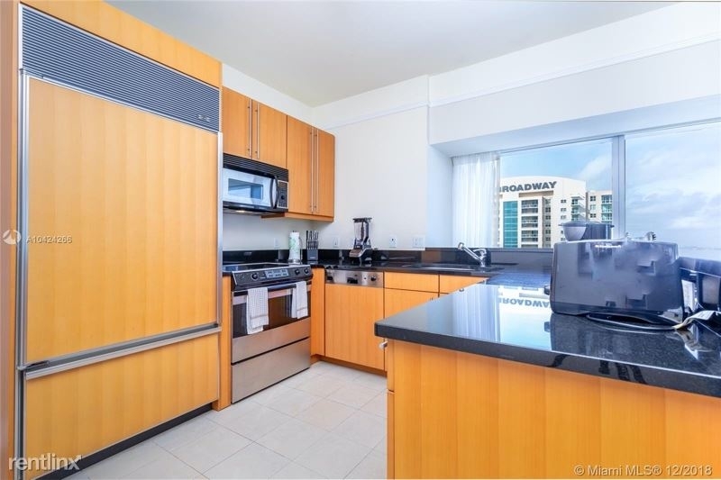 1435 Brickell Ave # 3112 A10424266 - Photo 12