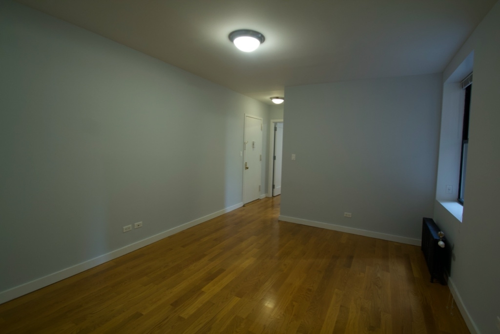 628 West 151st Street - Photo 6