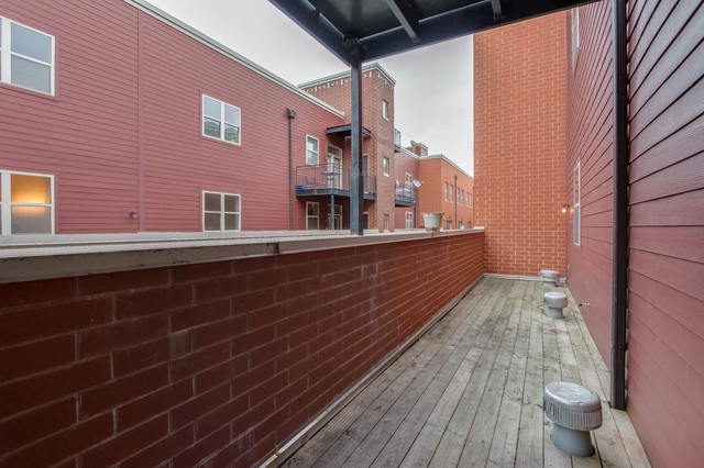 318 East 25th Place - Photo 12