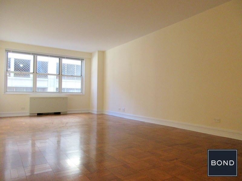 888 Eighth Avenue ZIP 1009 - Photo 1