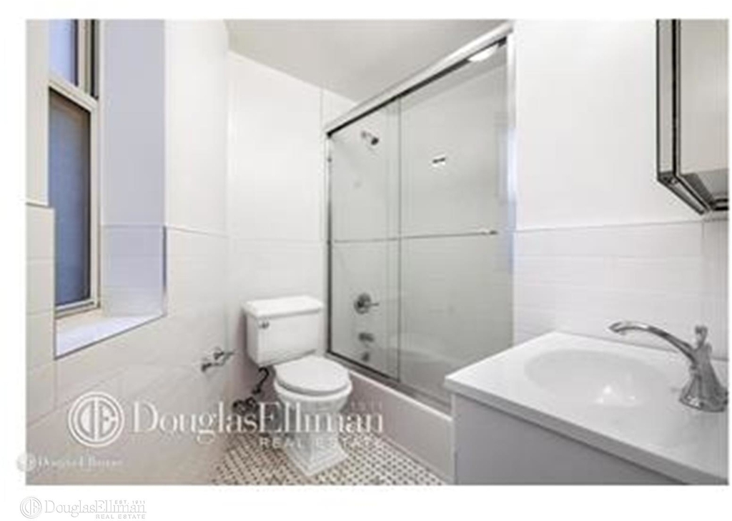 309 West 57th St - Photo 6