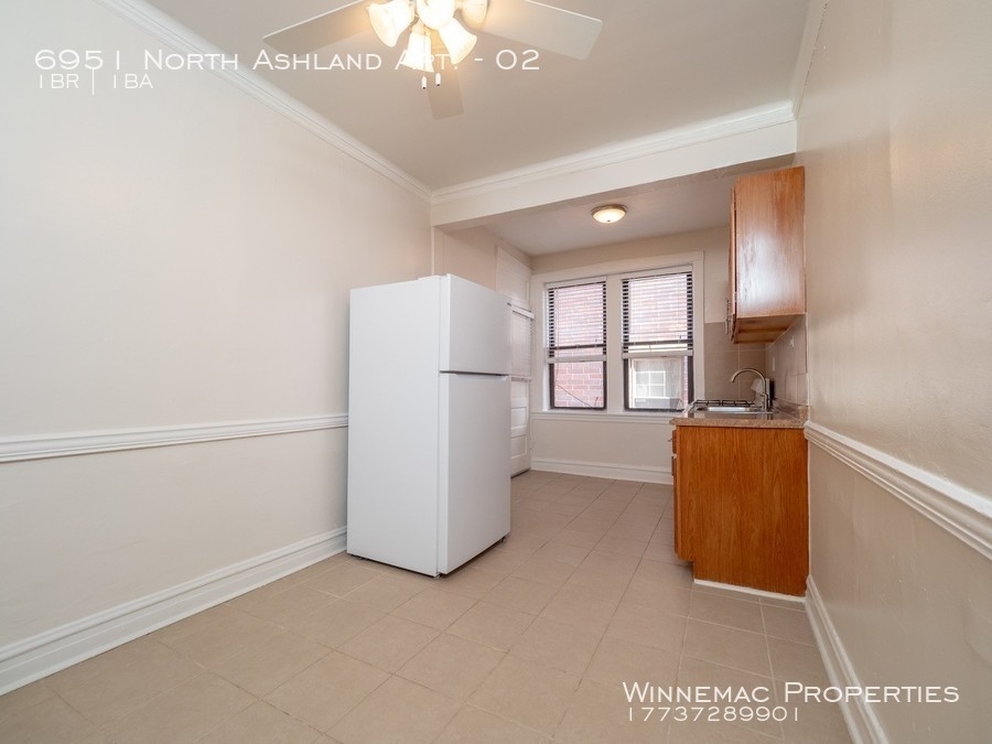 6951 North Ashland Apt. - Photo 4