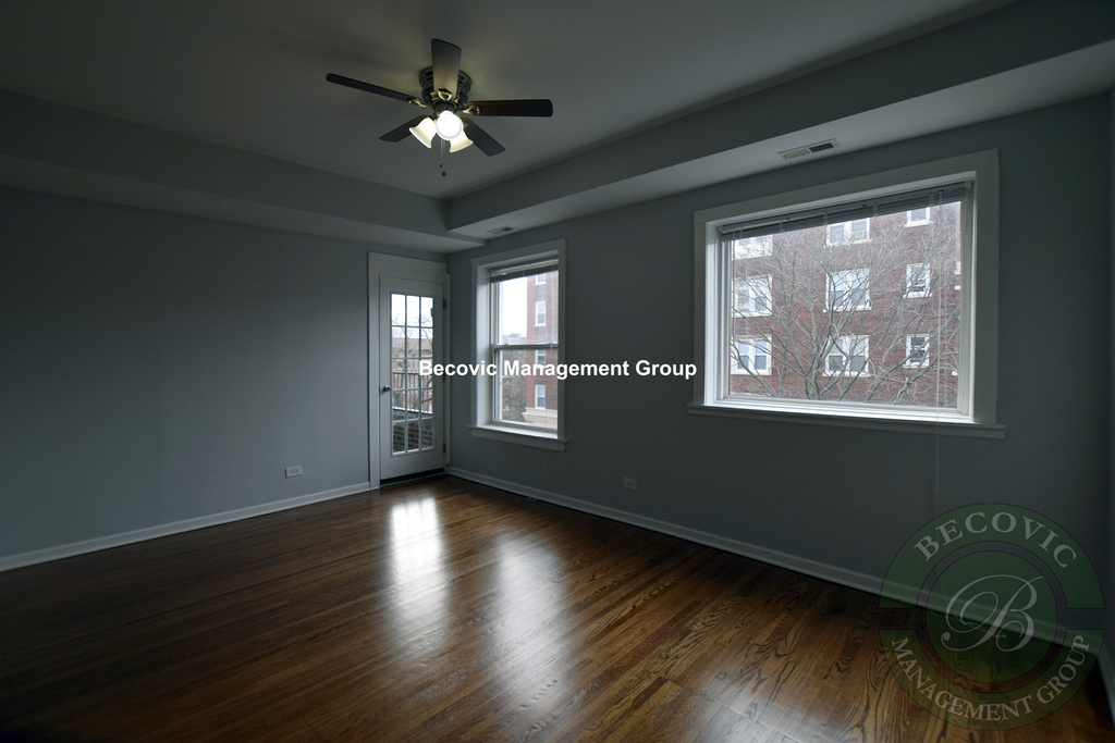 7445 North Greenview Ave. - Photo 7