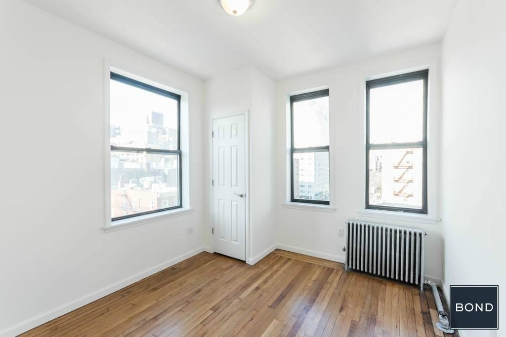 78 West 11 Street - Photo 3