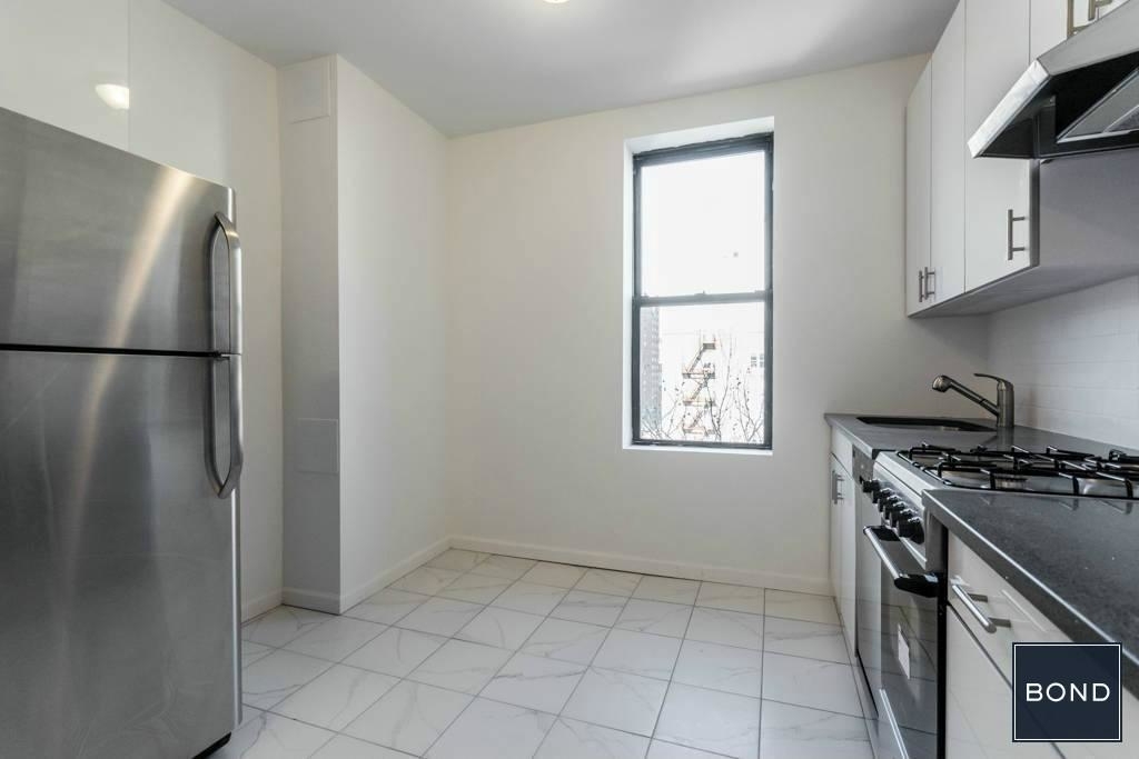 78 West 11 Street - Photo 2