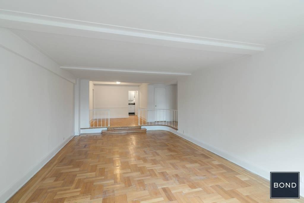 137 East 38th Street - Photo 2