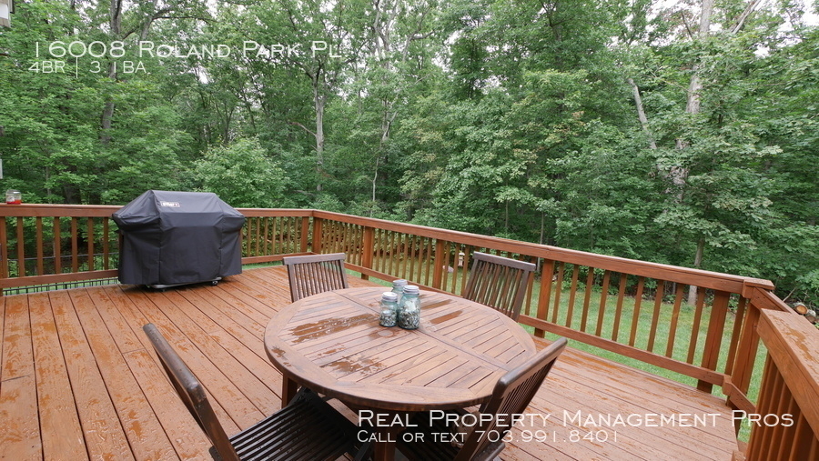 16008 Roland Park Pl. - Photo 23