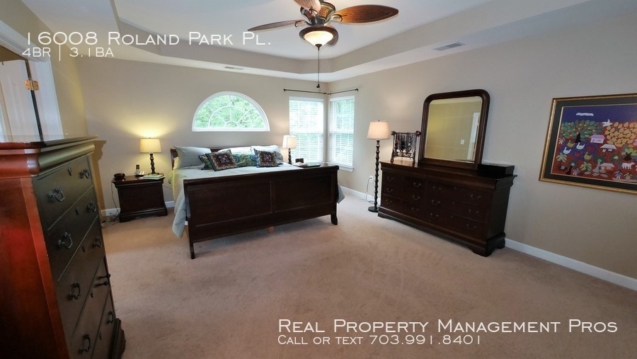 16008 Roland Park Pl. - Photo 15