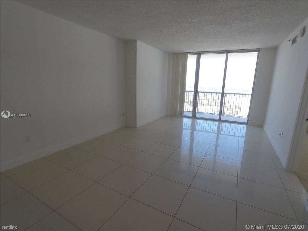 1750 N Bayshore Dr Apt 4011 - Photo 6