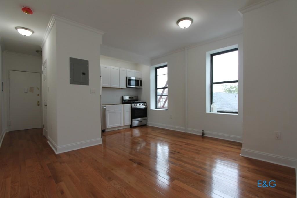 488 Rockaway Parkway - Photo 2