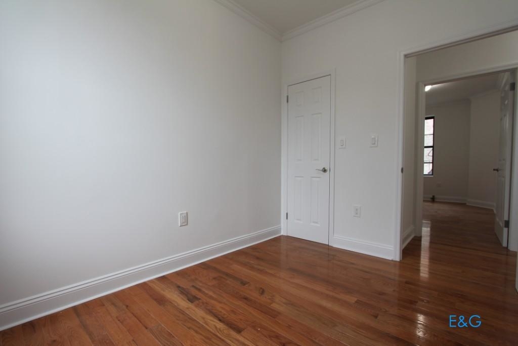 488 Rockaway Parkway - Photo 3