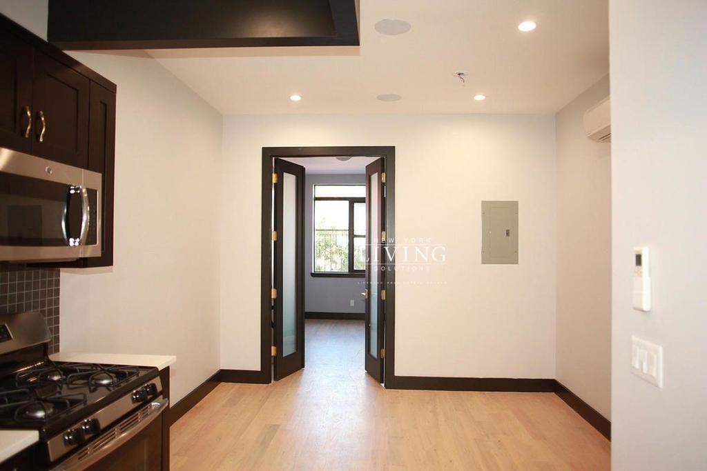 148 Meserole Street - Photo 4