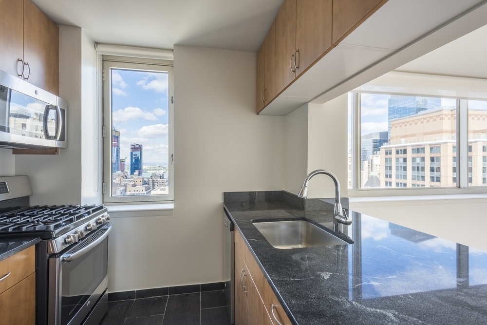 66 West 38th Street - Photo 2