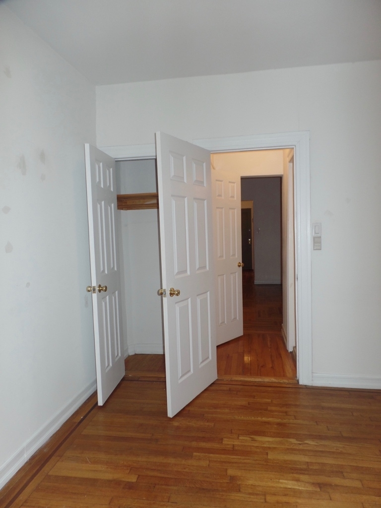 537 Clinton Avenue - Photo 7