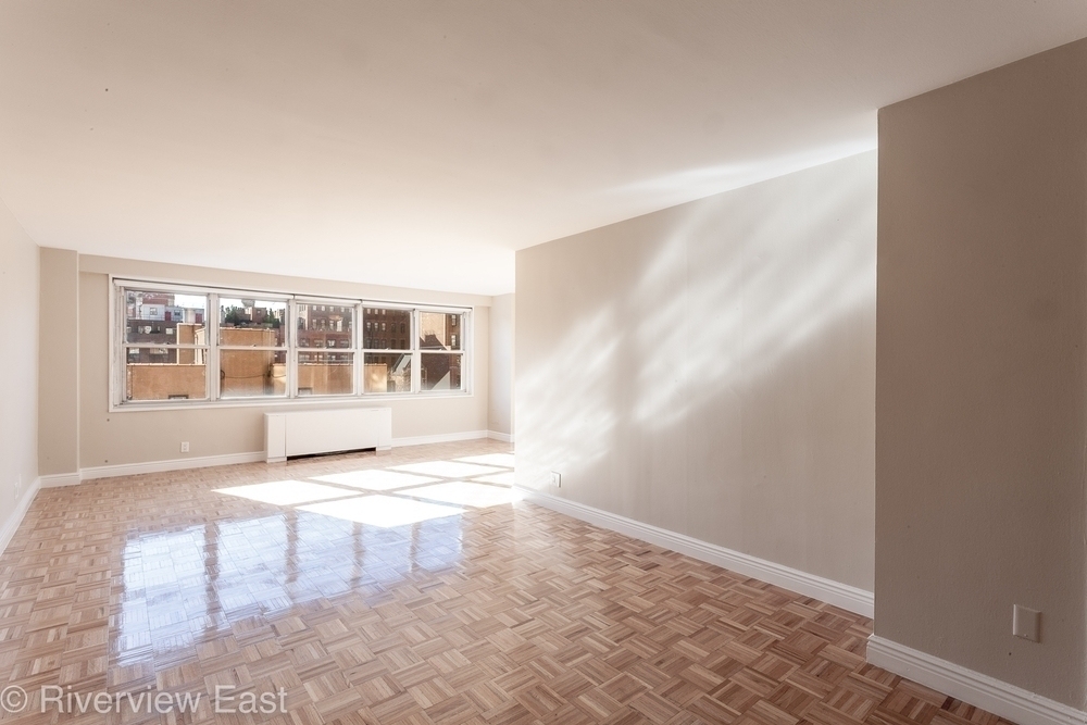 251 East 32nd Street - Photo 1