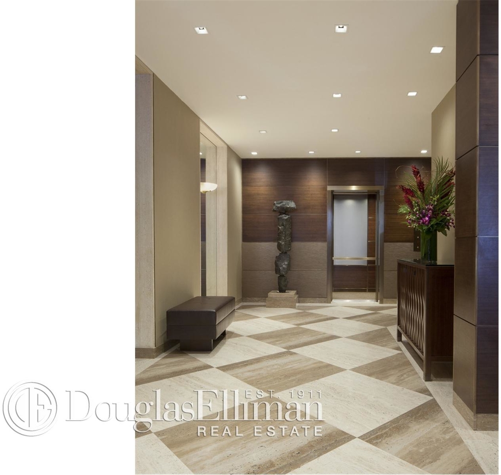 220 East 72nd St - Photo 3