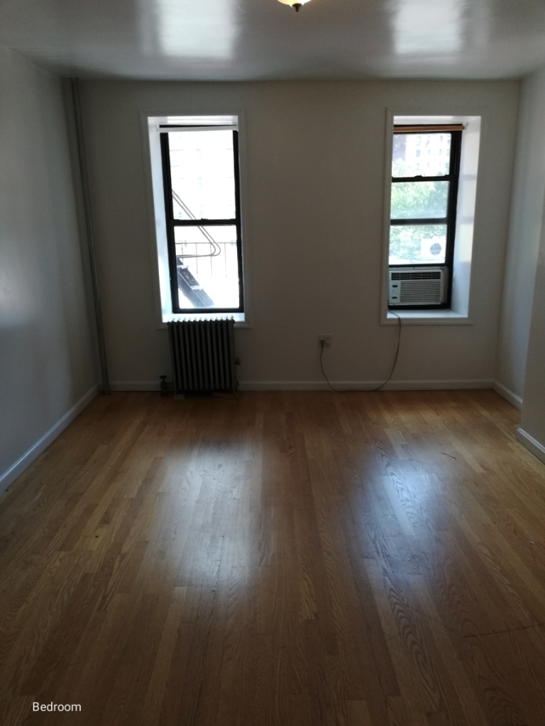 418 East 14th Street - Photo 5