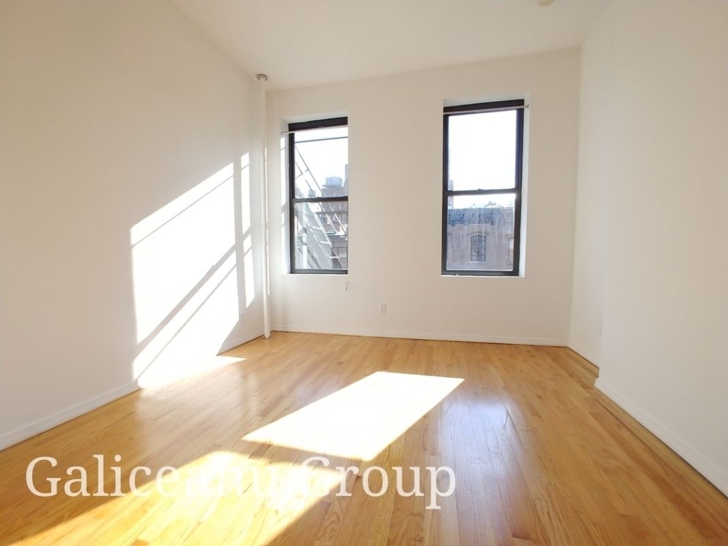 223 East 32nd Street - Photo 1