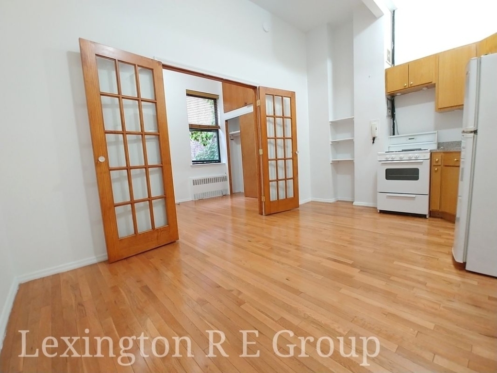 232 East 32nd Street - Photo 0