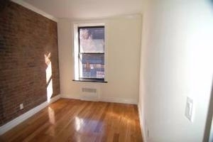 321 West 16th Street - Photo 1