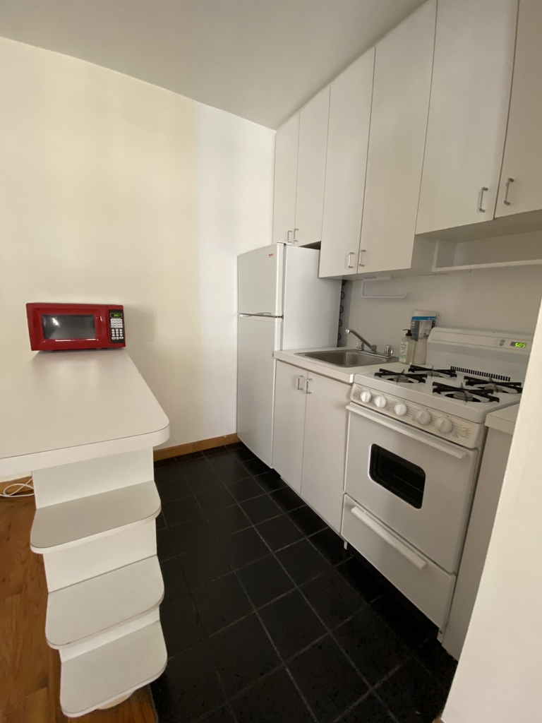 146 west 79th street - Photo 1