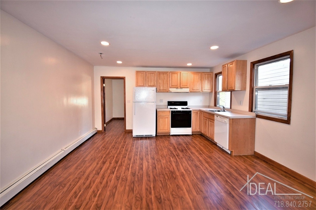 273 18th Street - Photo 2